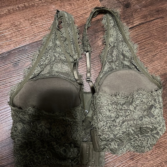 Laced Bralette - Picture 4 of 4